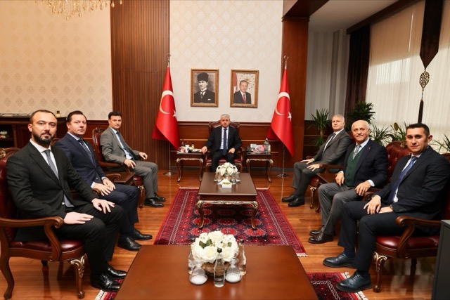 Somi OSB heyetinin makam ziyareti